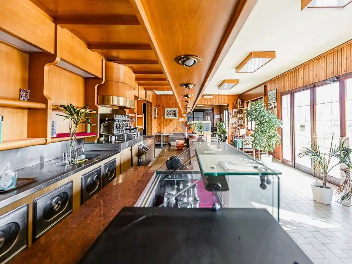 Palazzo - Edificio in vendita a Sommacampagna