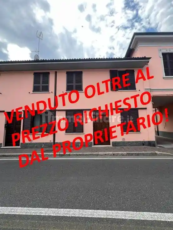 Appartamento in vendita a Lacchiarella