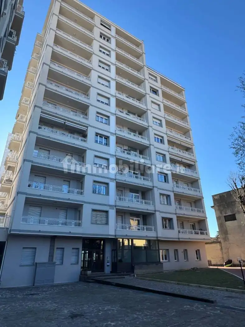 Appartamento in vendita a Seregno