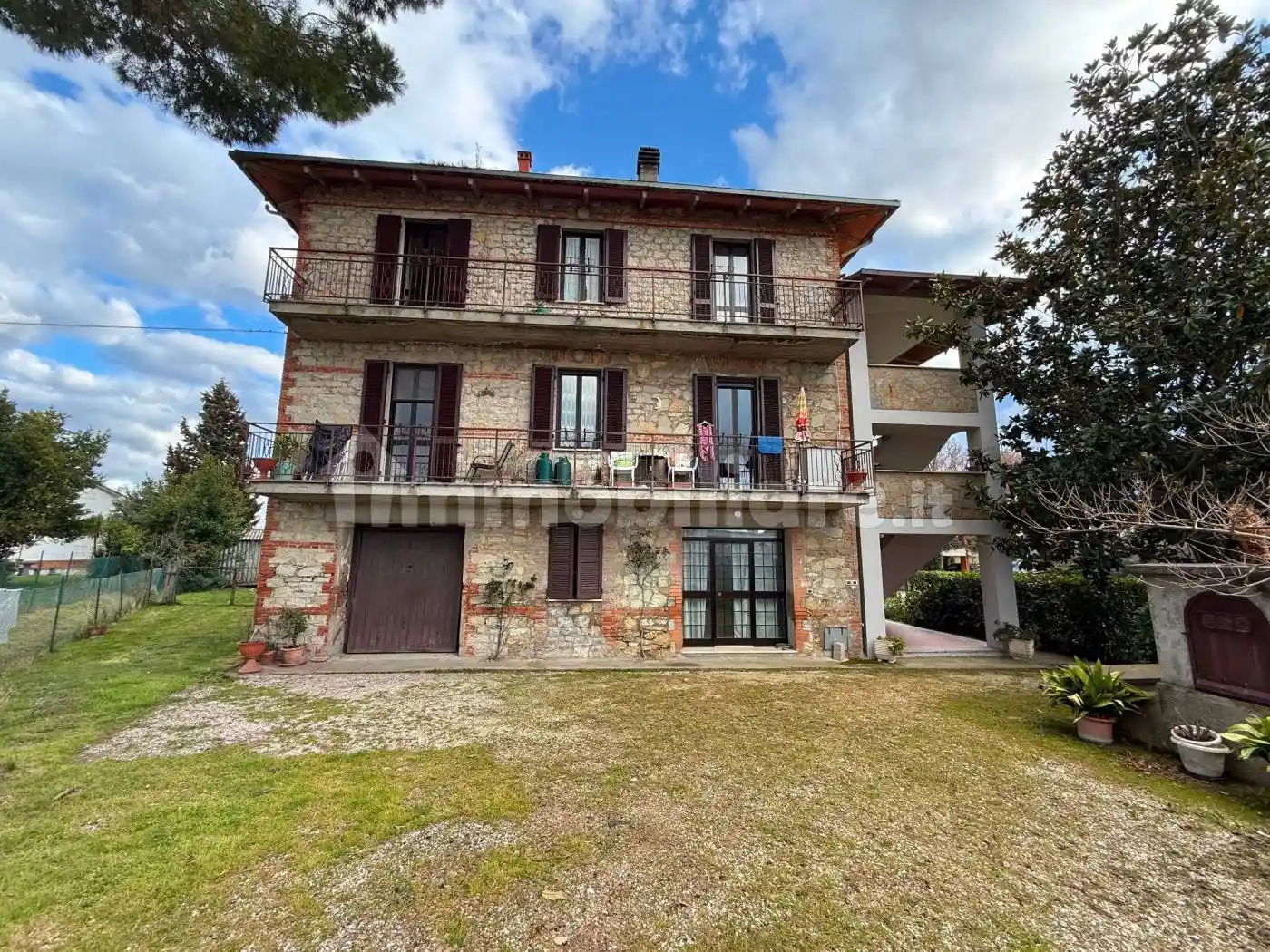 Rustico - Casale in vendita a Castiglione del Lago