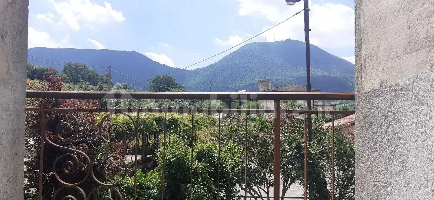 Rustico - Casale in vendita a Rovolon