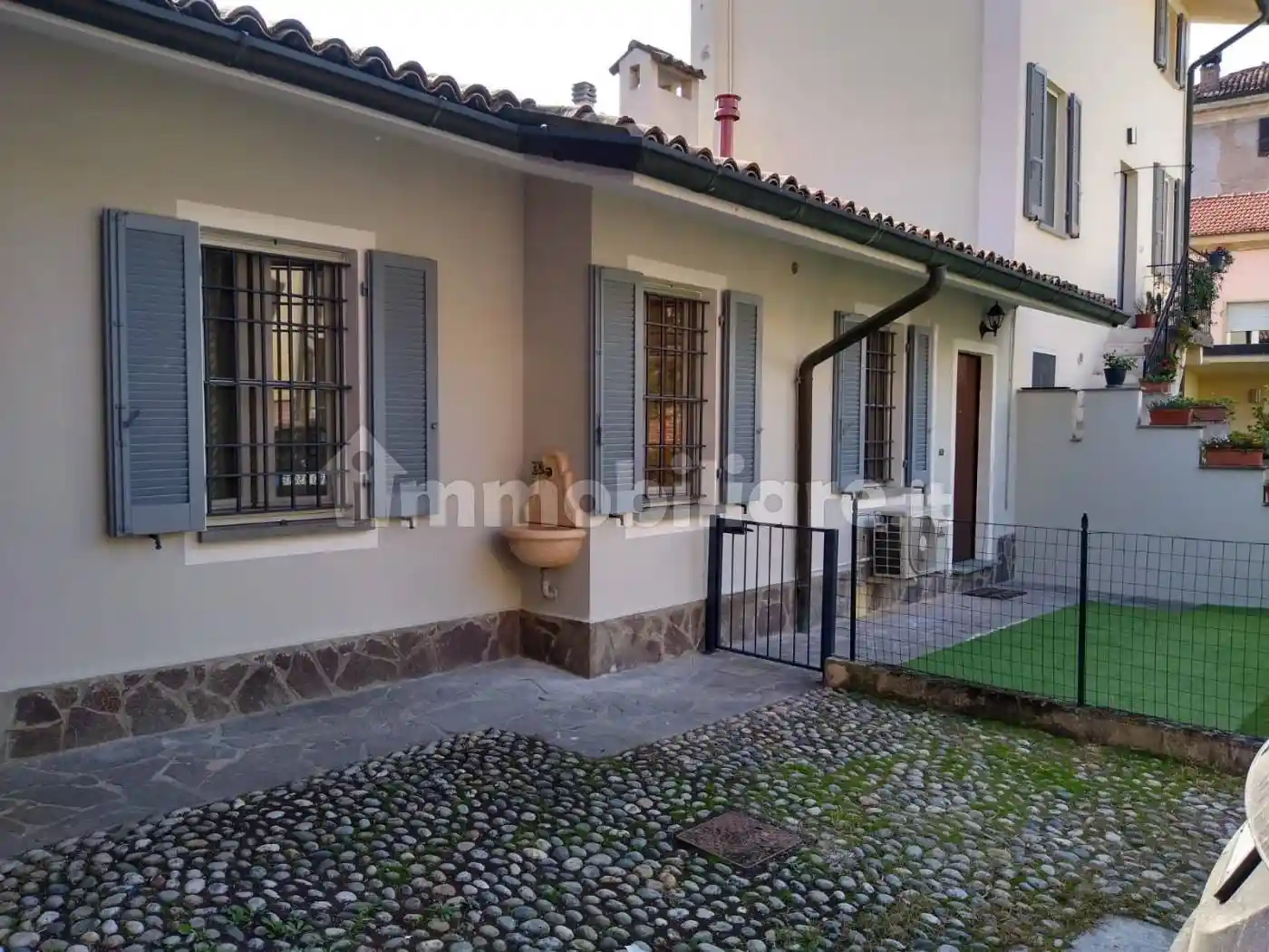 Appartamento in vendita a Pavia