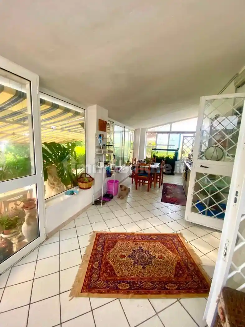 Villa in affitto a Latina