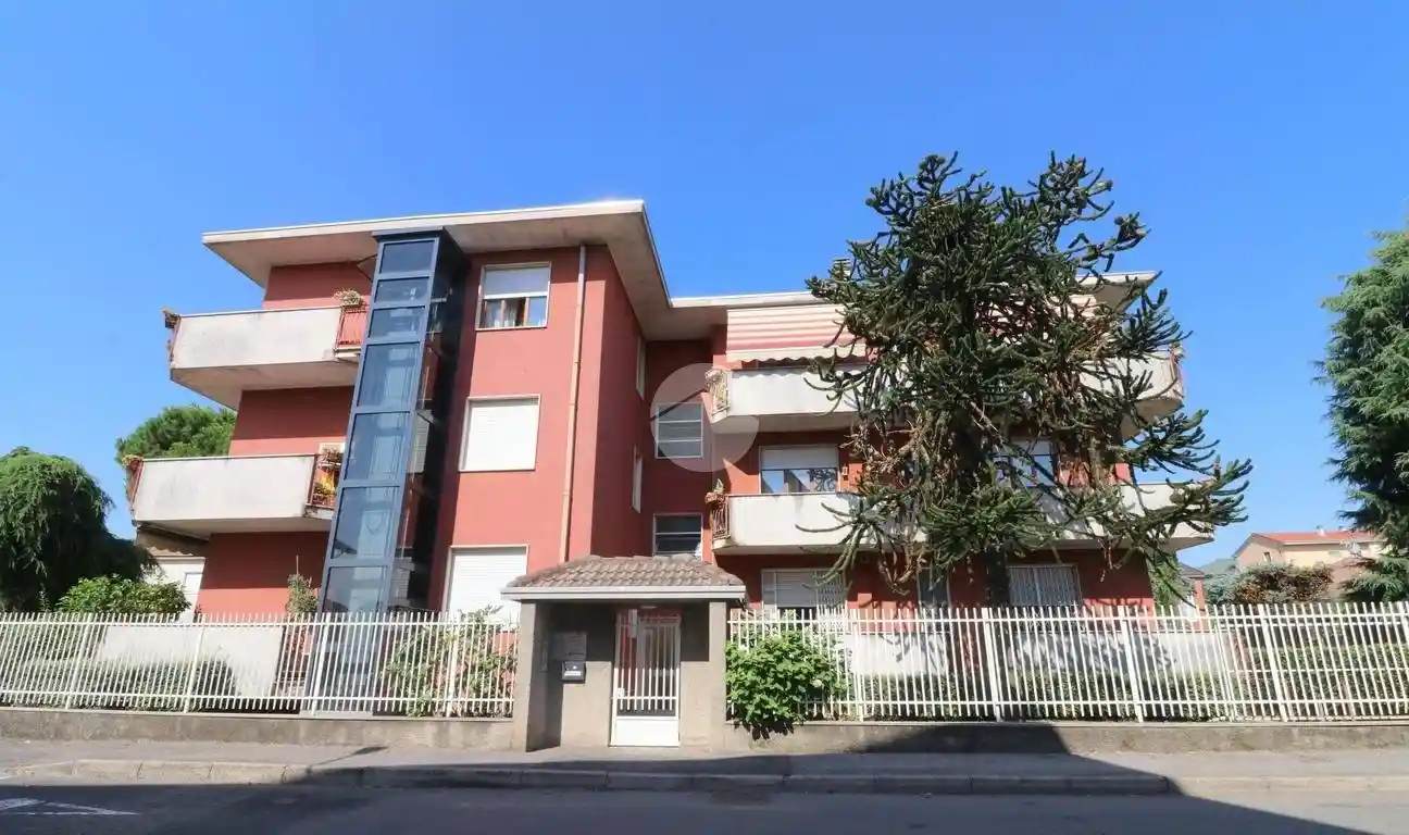 Appartamento in vendita a Rho