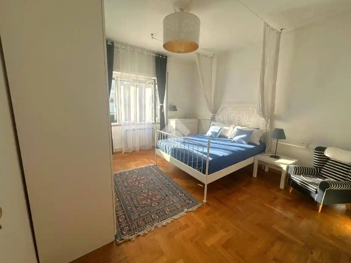 Appartamento in affitto a Napoli