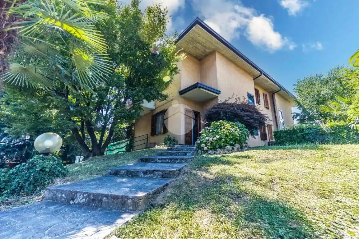 Villa in vendita a Brusaporto