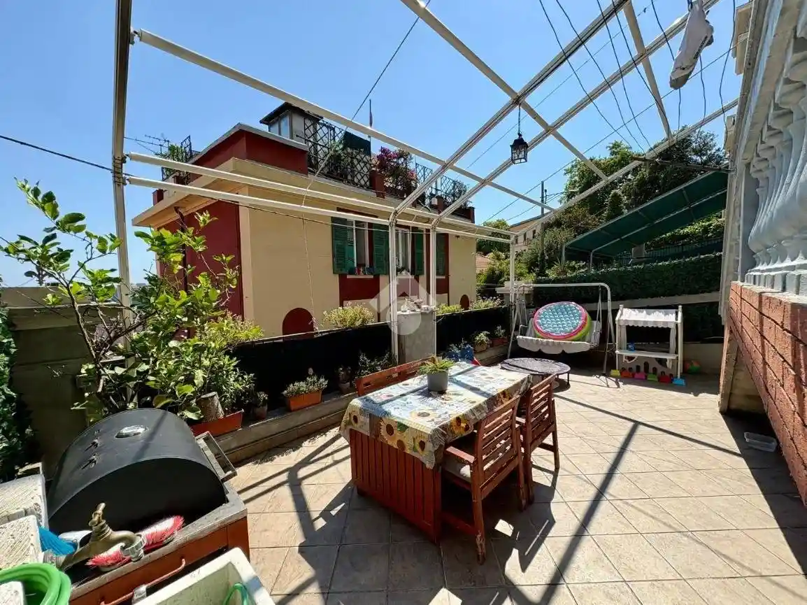 Appartamento in vendita a Genova