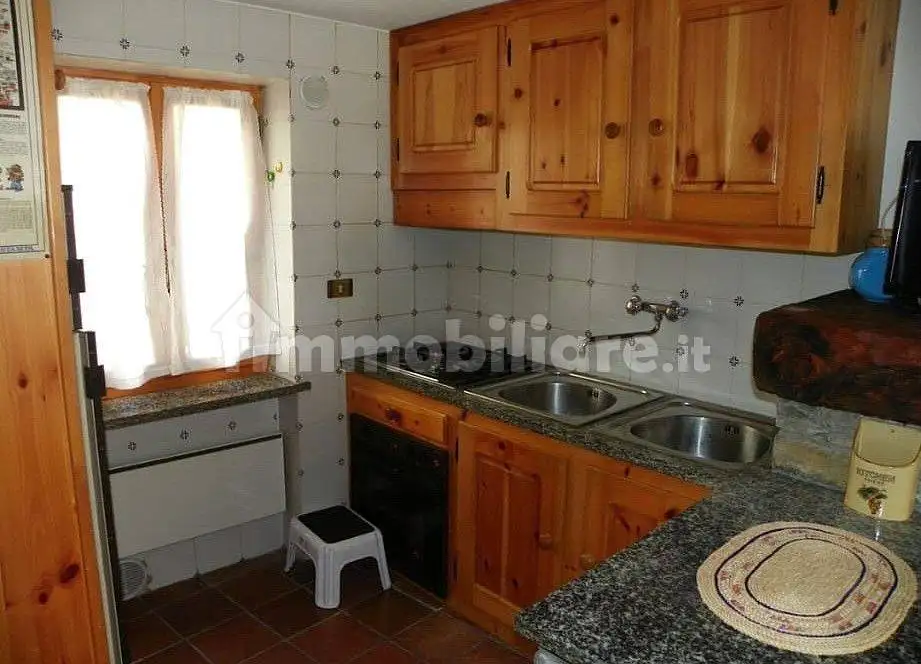 Bilocale frazione Sommarèse 9, Eresaz, Sommarèse, Emarèse - foto 5