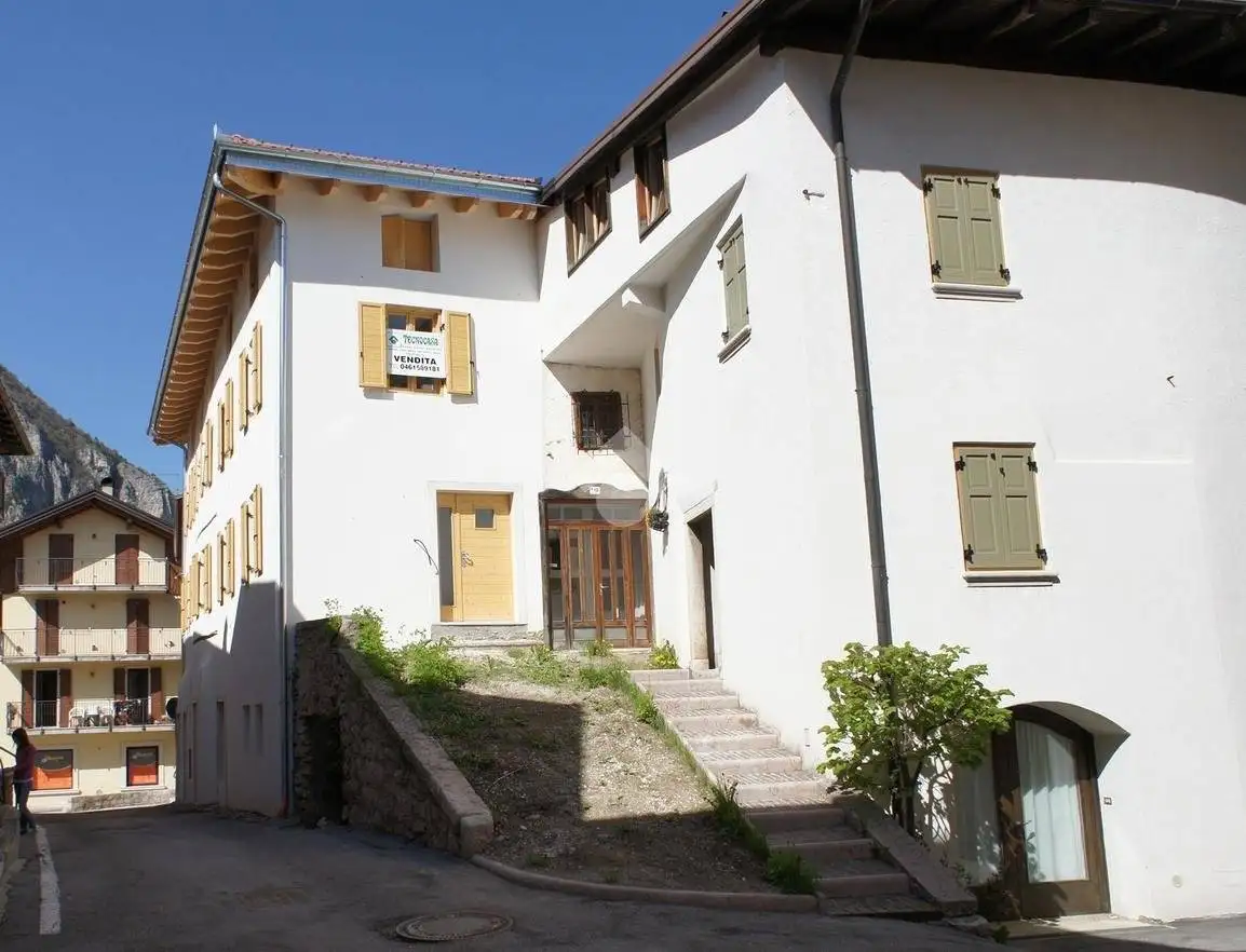 Trilocale via Giuseppe Garibaldi, Centro, Fai della Paganella - foto 2