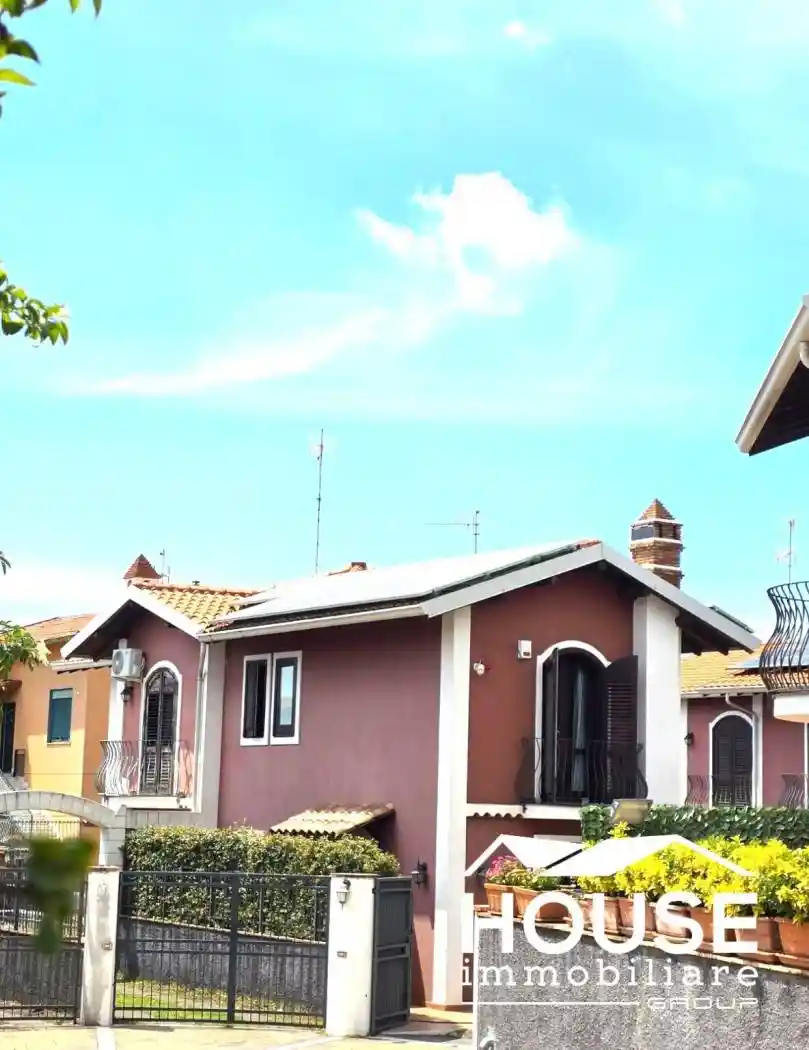 Villa in vendita a Pedara