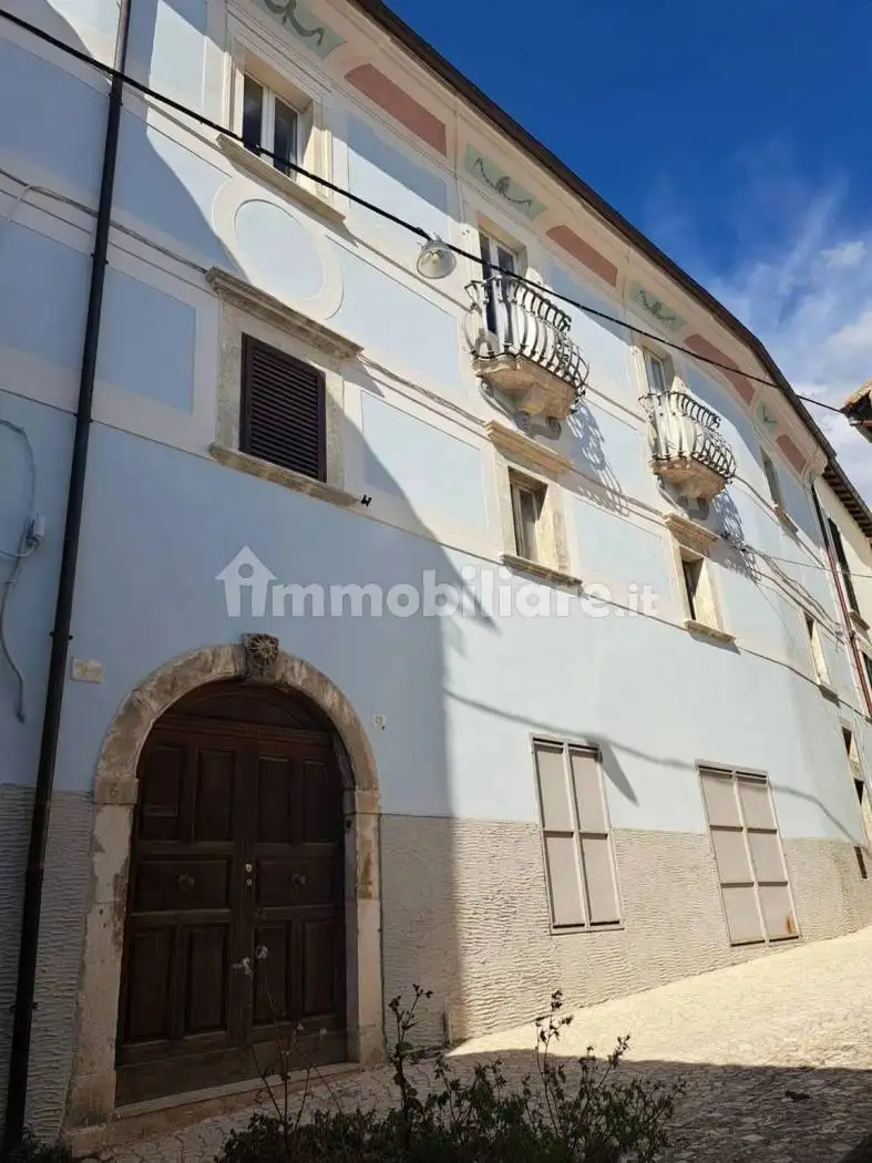 Villa in vendita a Ofena