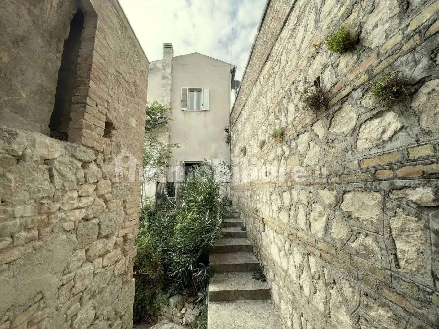 Villa unifamiliare via G. Mazzini, 34, Centro, Castiglione a Casauria - foto 2