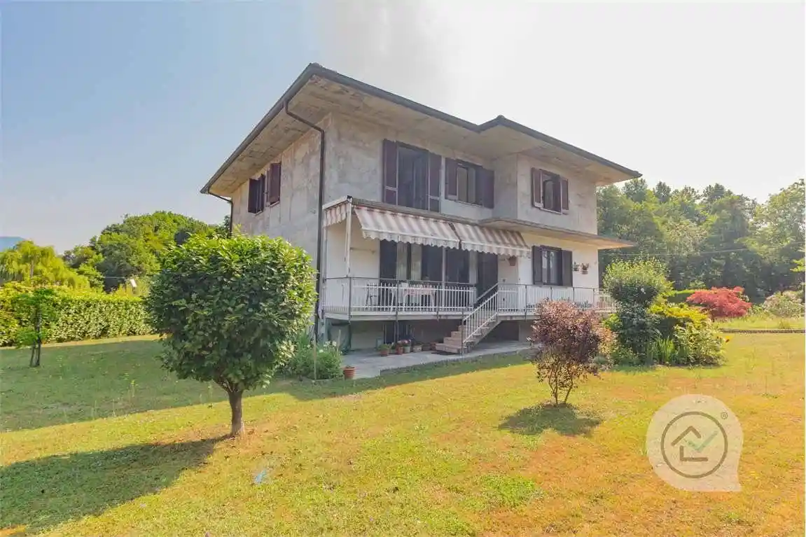 Villa bifamiliare via Dei Rogoreè, Cazzago Brabbia - foto 2