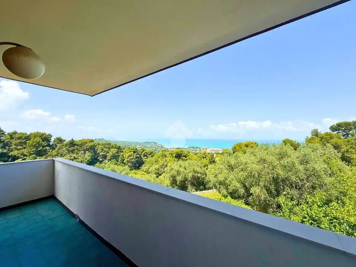 Villa in vendita a Rodi Garganico