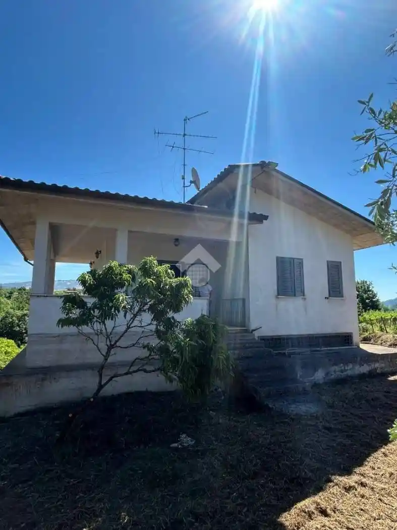 Villa in vendita a Olevano Romano