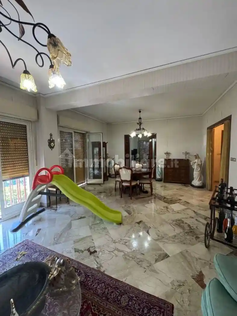 Appartamento in vendita a Palermo