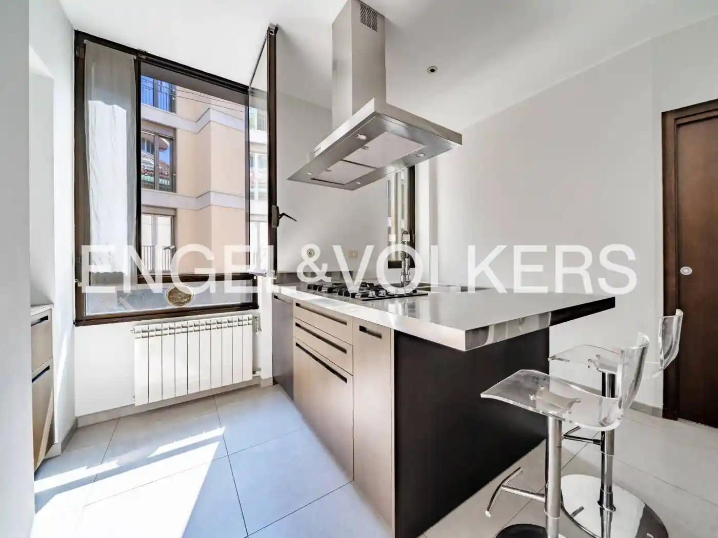 Trilocale largo Benedetto Cairoli 2, Duomo, Milano - foto 5