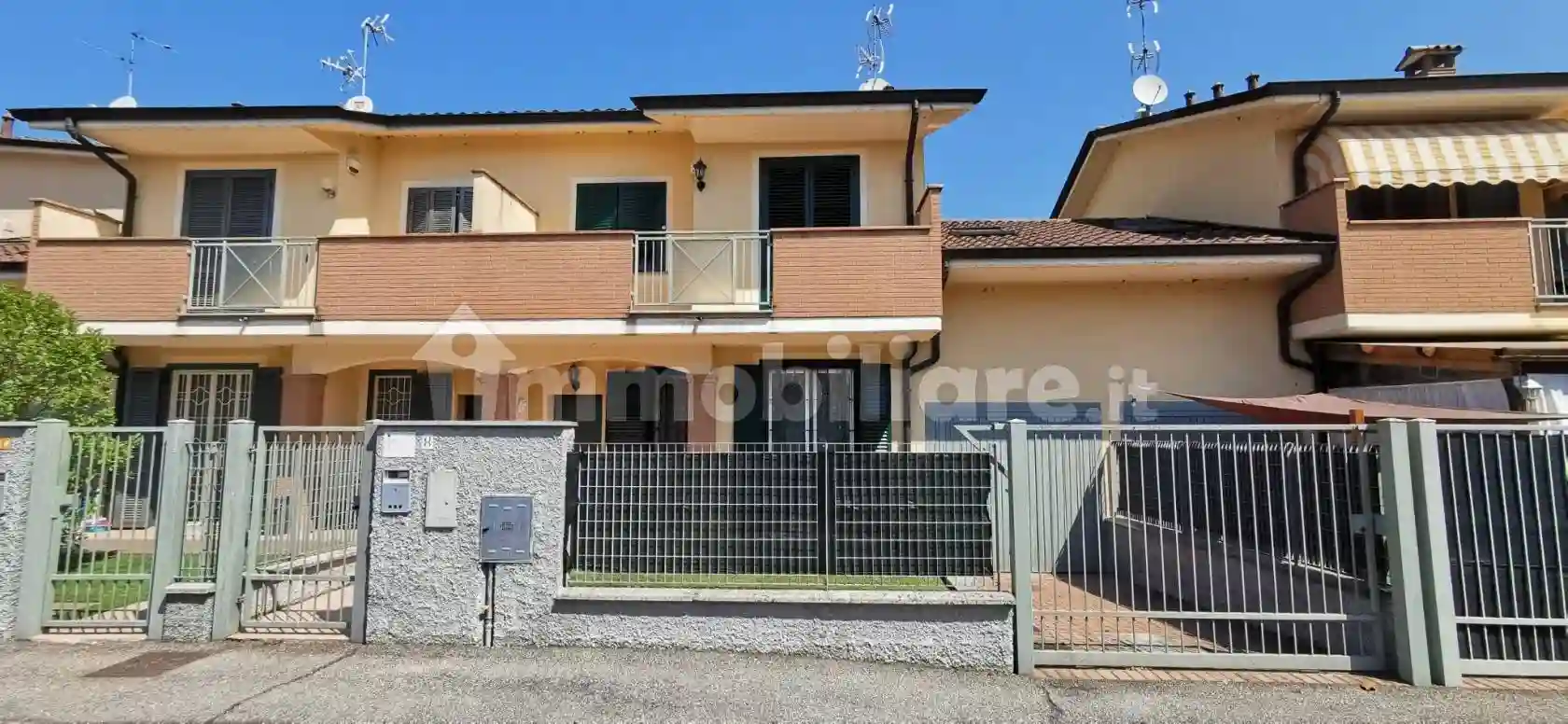 Villetta a schiera - foto 2