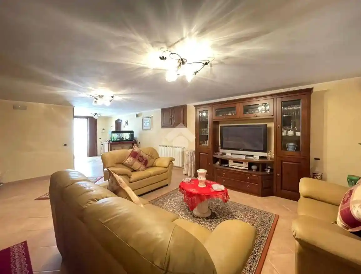 Casa indipendente in vendita a Cisterna di Latina