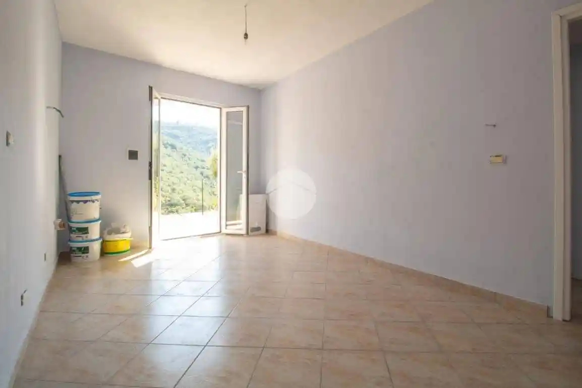 Bilocale via Vittorio Emanuele II 26, Moltedo, Montegrazie, Imperia - foto 4