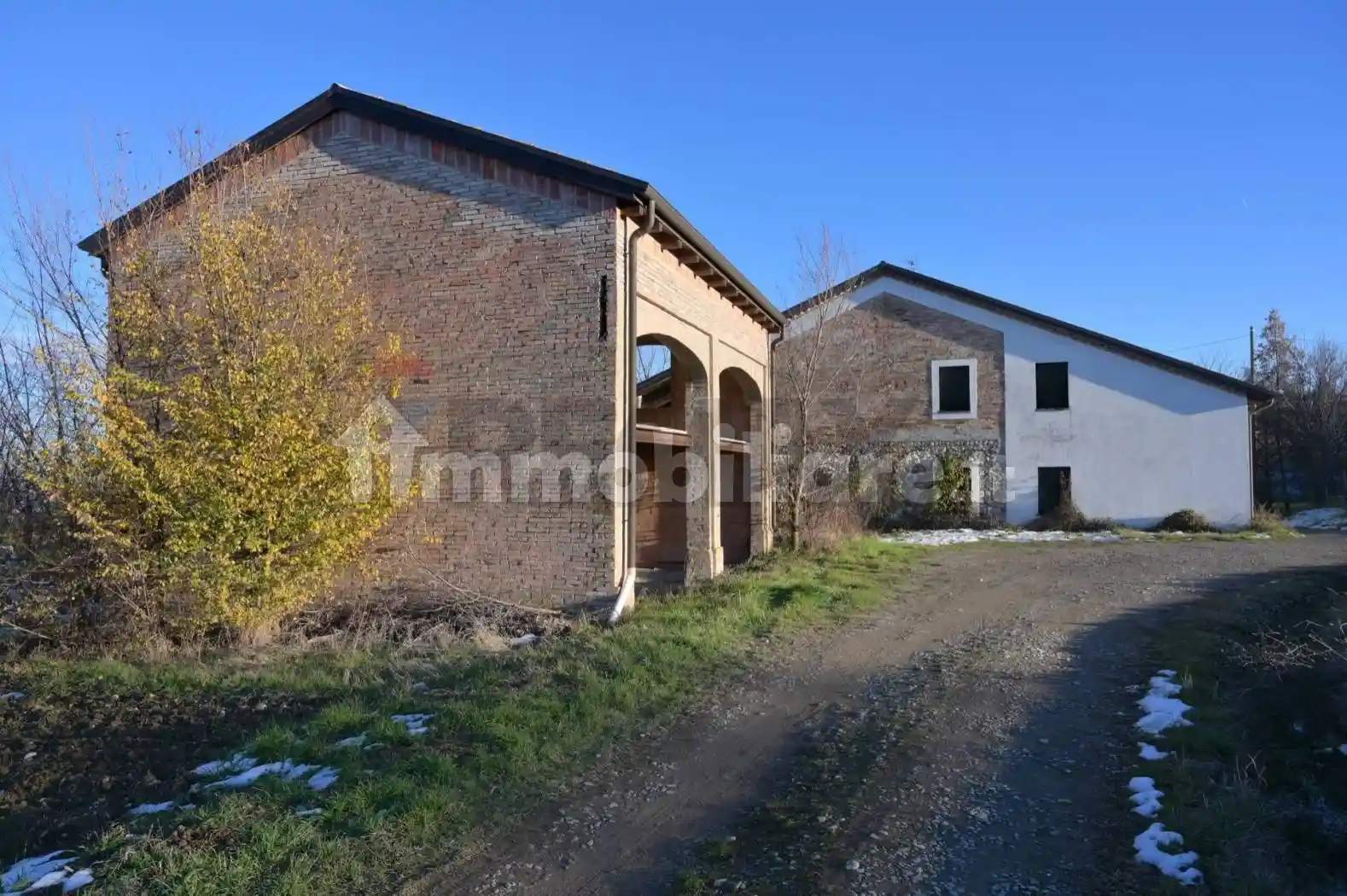 Rustico - Casale in vendita a Traversetolo