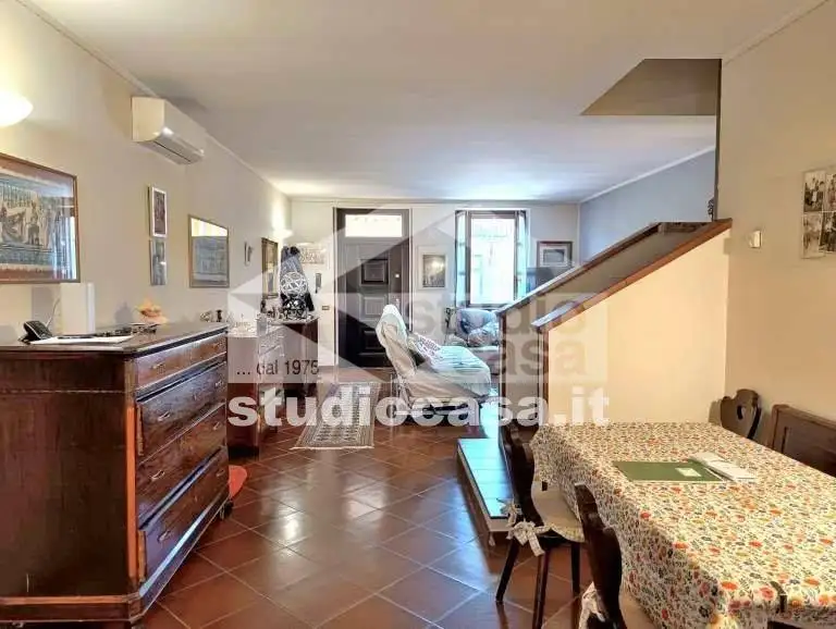 Villa plurifamiliare, buono stato, 505 m², Cella Dati - foto 2