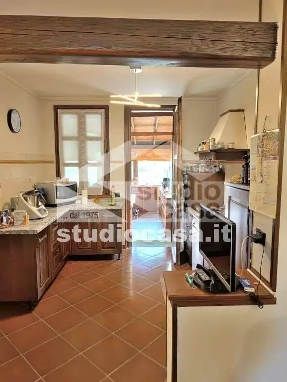 Villa plurifamiliare, buono stato, 505 m², Cella Dati - foto 3