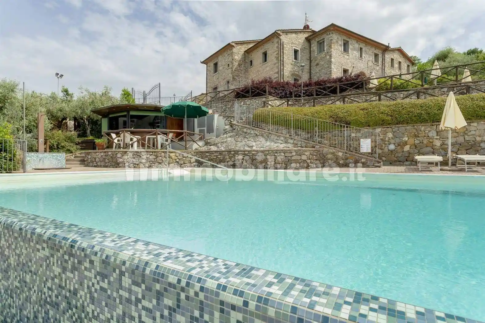 Rustico - Casale in vendita a Quarrata