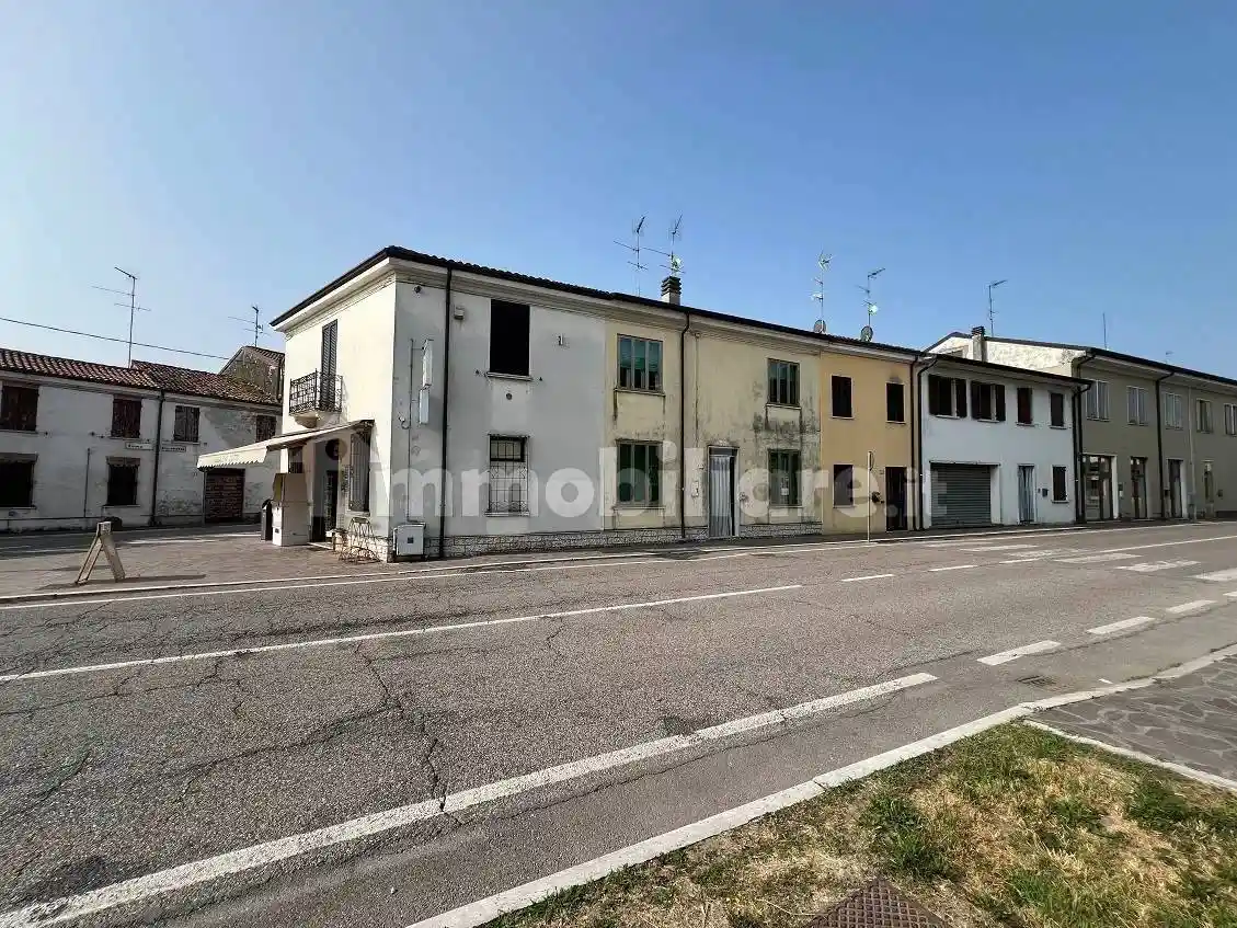 Terratetto unifamiliare via Marconi 1, Centro, Villimpenta - foto 2