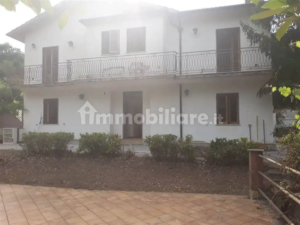 Villa unifamiliare, buono stato, 245 m², Castelvetere sul Calore - foto 3