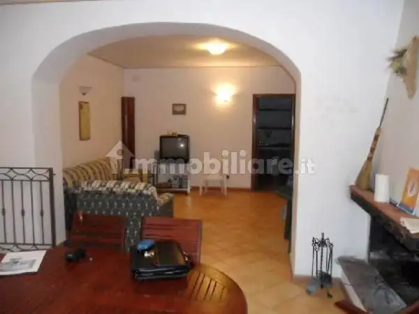 Villa unifamiliare, buono stato, 245 m², Castelvetere sul Calore - foto 4