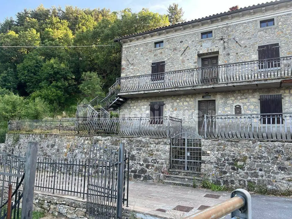 Casa indipendente in vendita a Minucciano