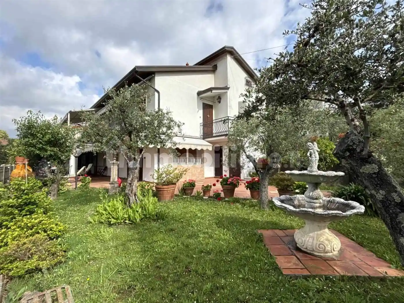 Villa in vendita a Fosdinovo