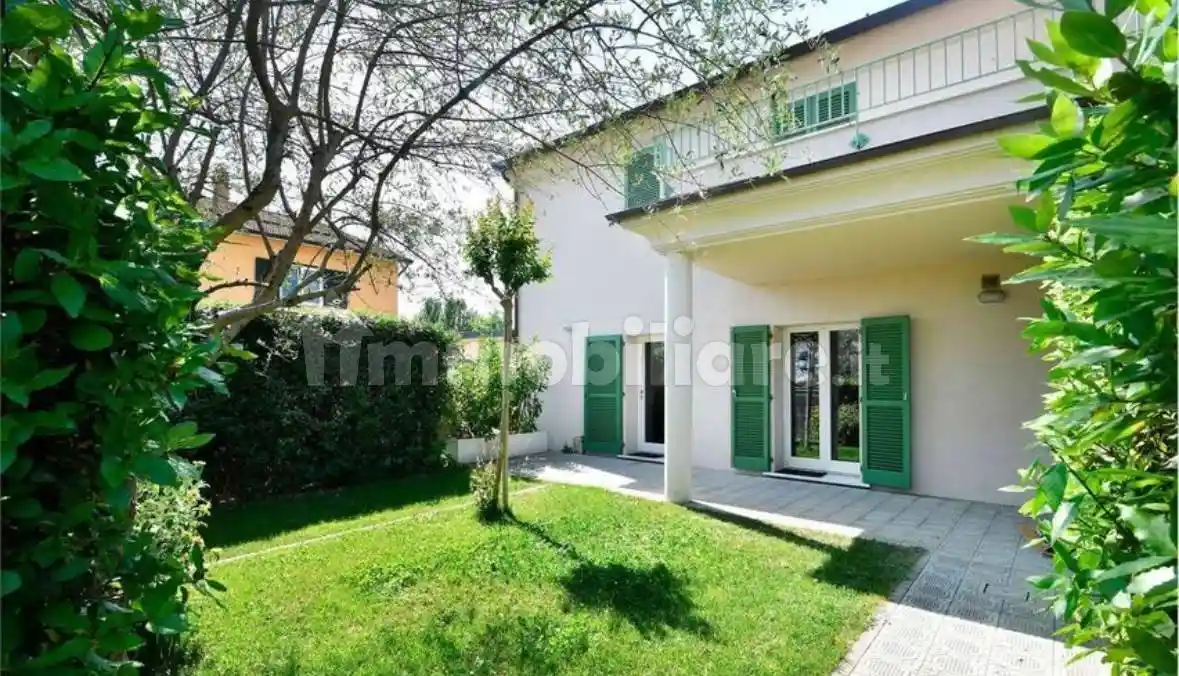 Villetta a schiera in vendita a Sarzana