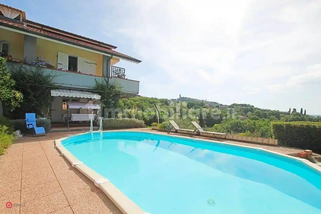 Casa indipendente in vendita a Castelnuovo Magra