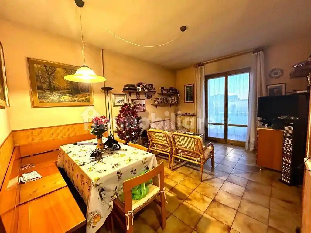 Appartamento in vendita a Sarzana