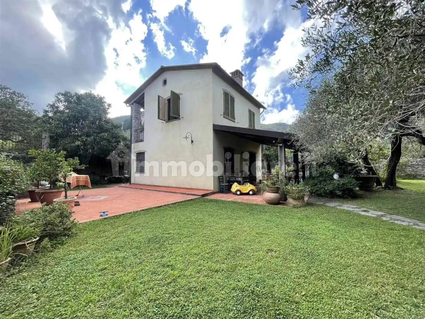 Villa in vendita a Ameglia