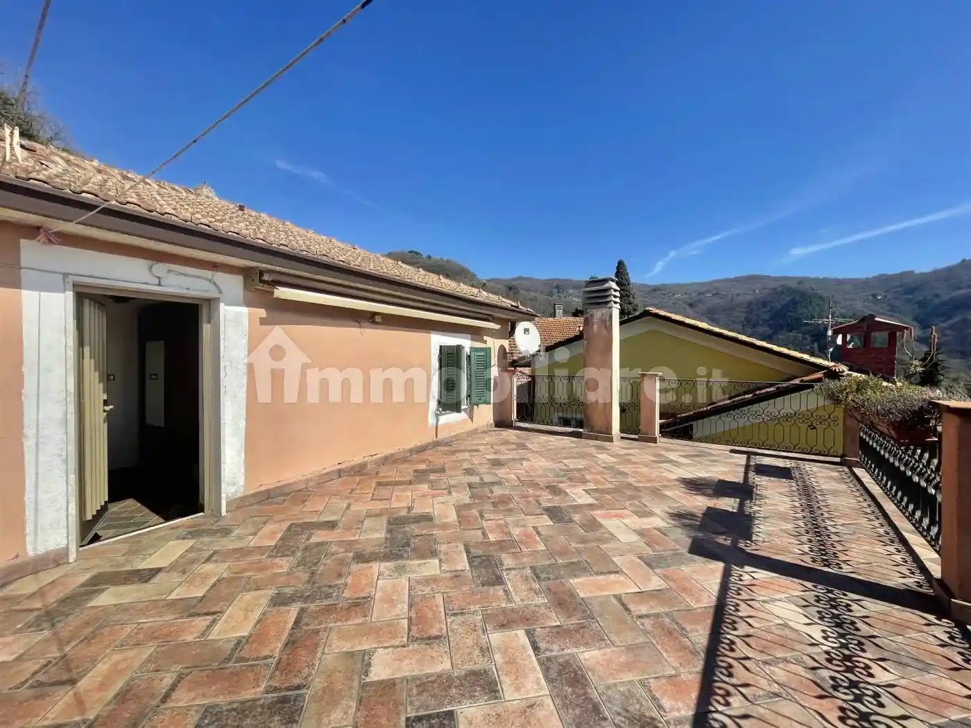 Casa indipendente in vendita a Calice al Cornoviglio