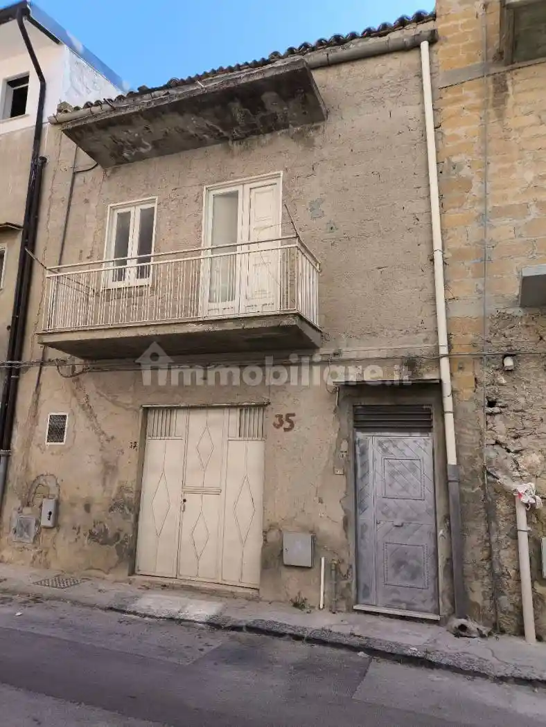 Appartamento in vendita a Favara