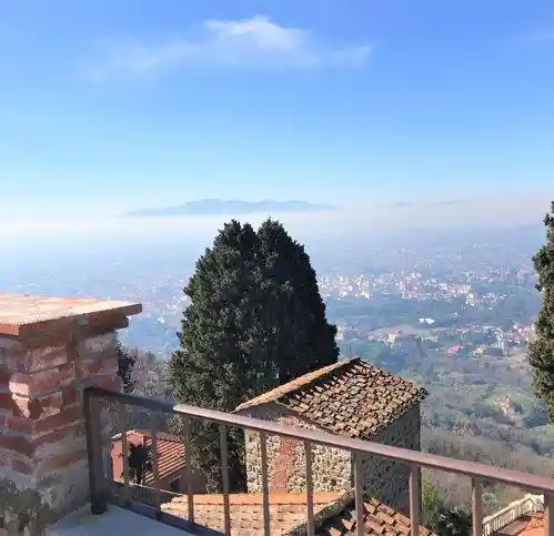 Villa in vendita a Montecatini-Terme