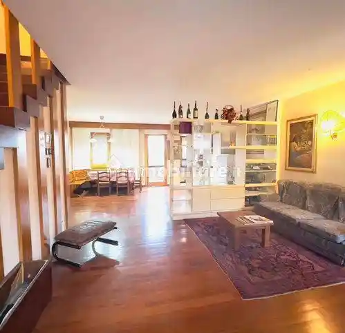 Appartamento in vendita a Massa e Cozzile