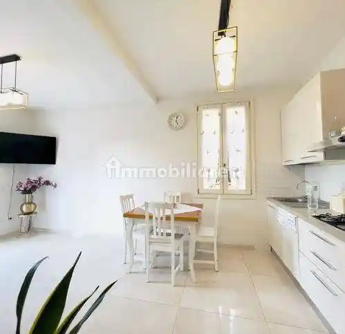 Casa indipendente in vendita a Montecatini-Terme