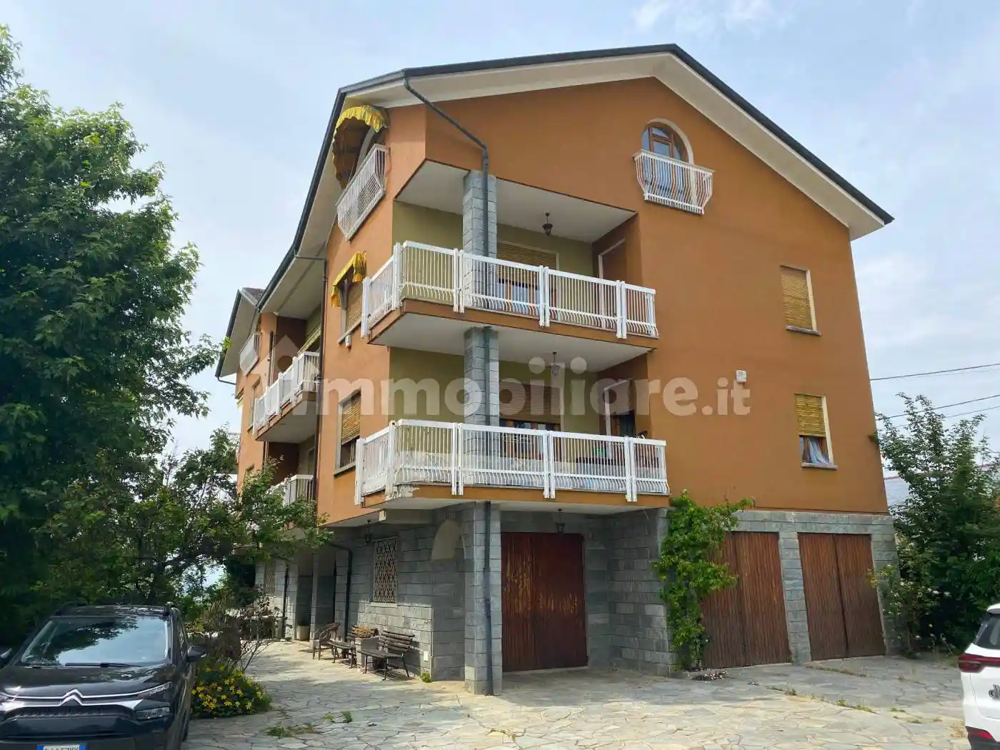 Palazzo - Stabile in vendita a Pianfei