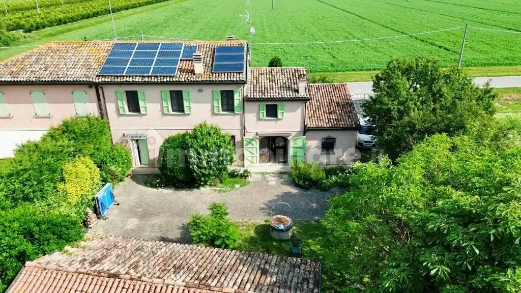 Villa in vendita a Bagnacavallo