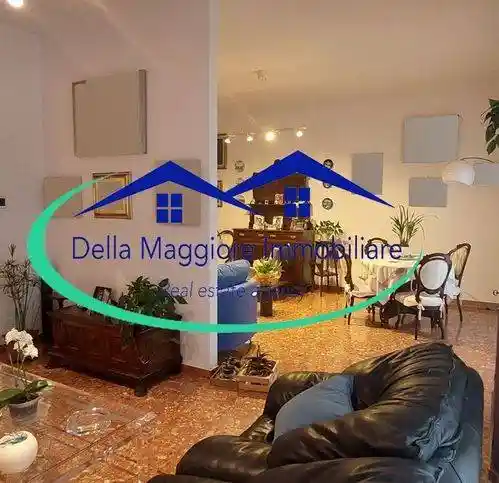 Appartamento in vendita a Livorno