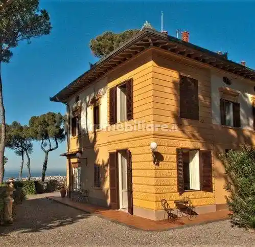 Villa in vendita a Livorno