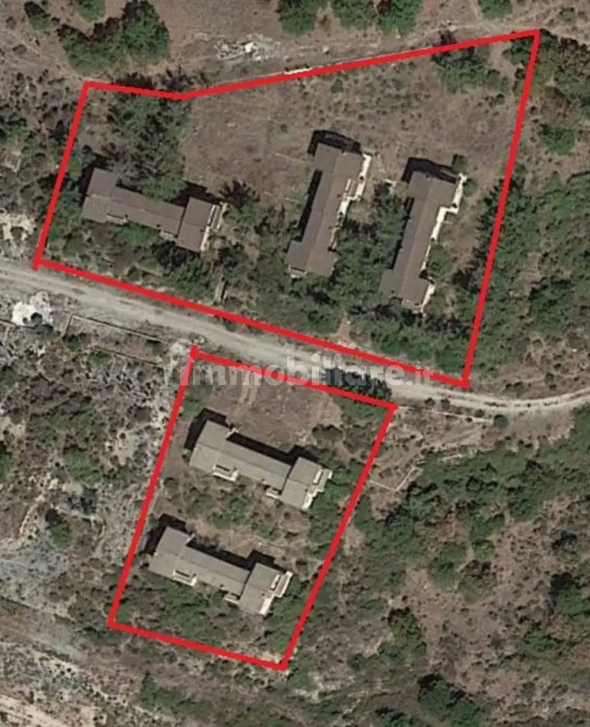 Palazzo - Edificio in vendita a Torre Cajetani