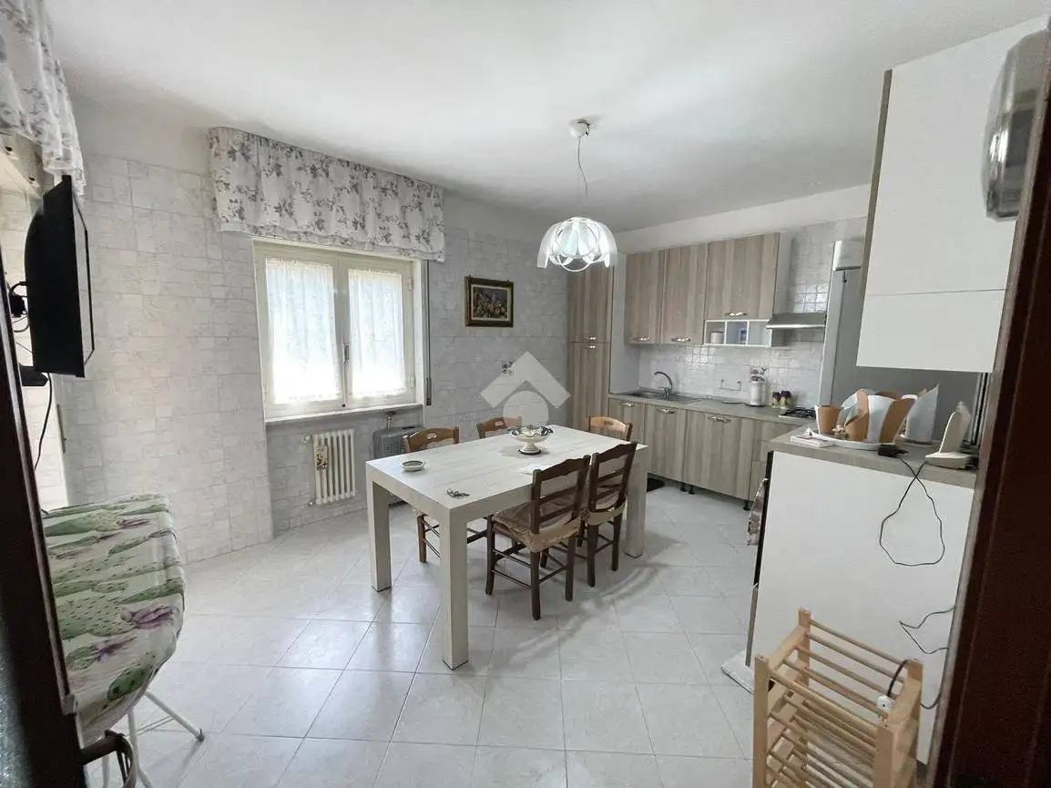 Appartamento in vendita a Pollena Trocchia