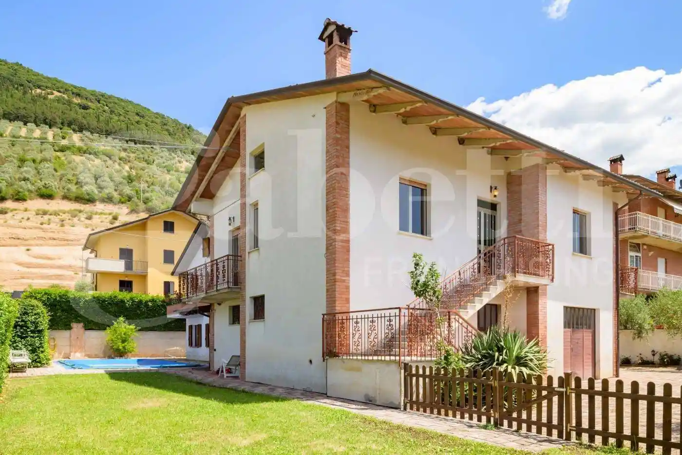 Casa indipendente in vendita a Gubbio