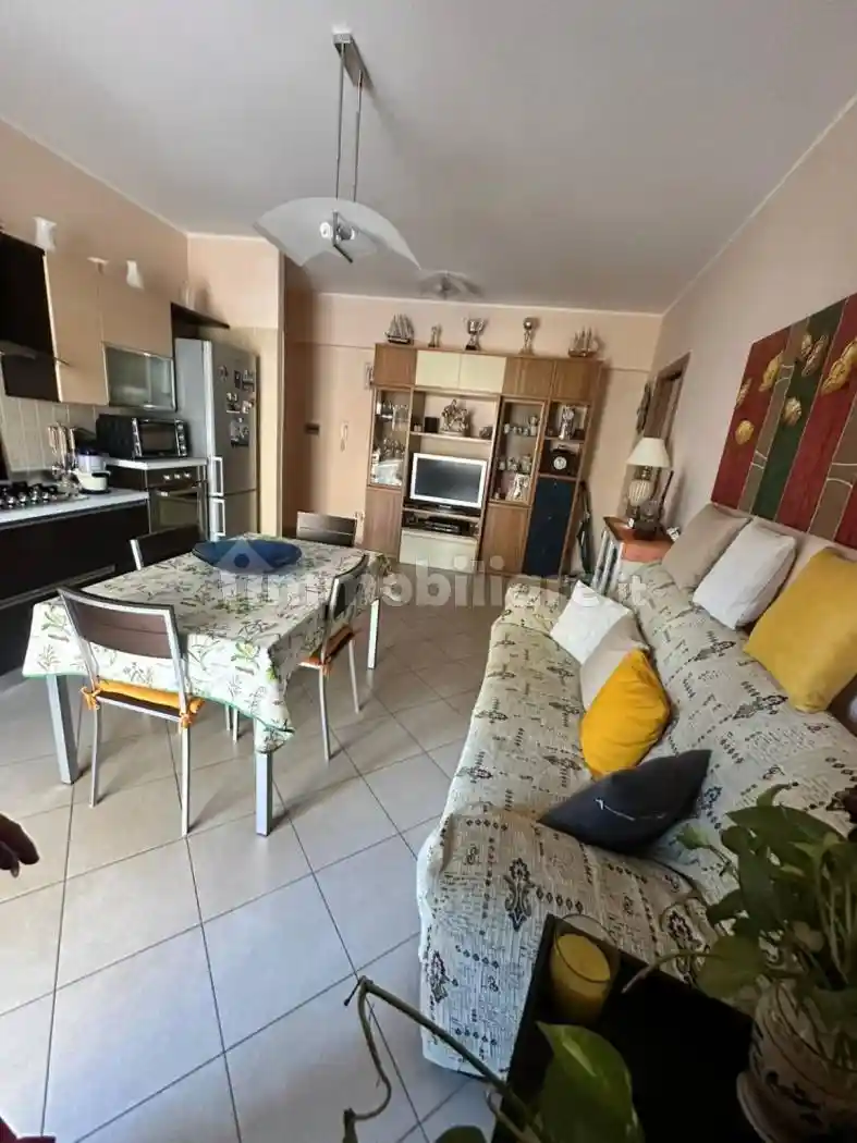 Trilocale via Gioacchino da Fiore, Tufolo, Farina, Crotone - foto 2